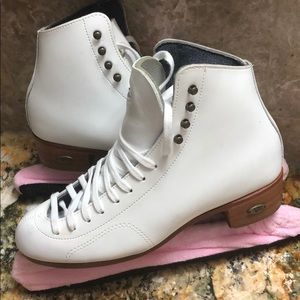 Ice skates